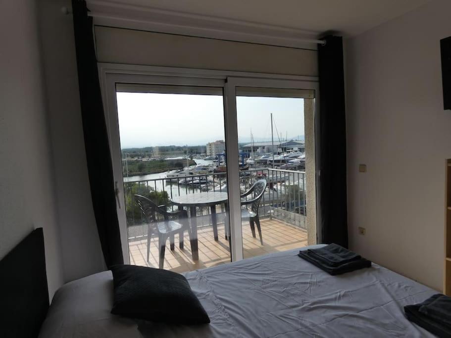 Estudio Con Vistas, Roses Exterior foto